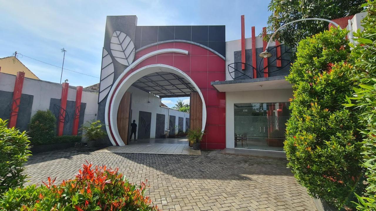 Oyo 90831 Hotel Gardenia Prambanan Solo Exteriér fotografie
