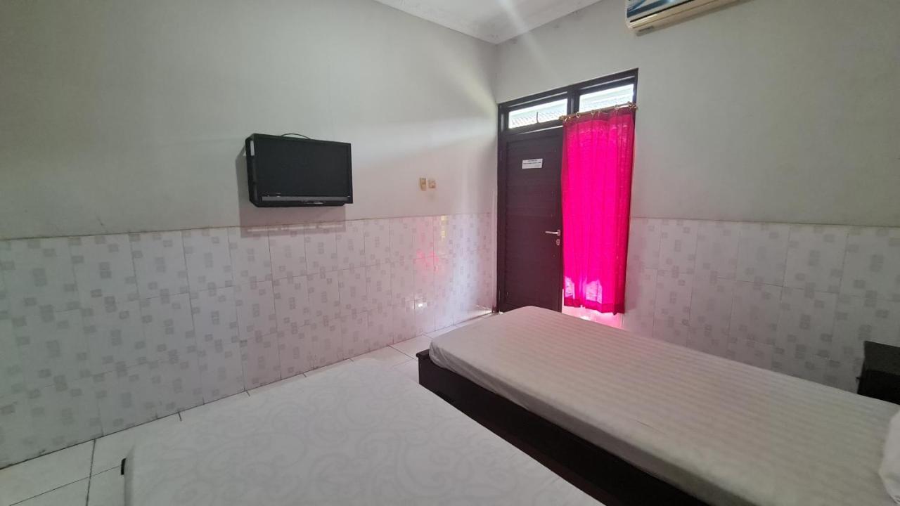 Oyo 90831 Hotel Gardenia Prambanan Yogyakarta Exteriér fotografie